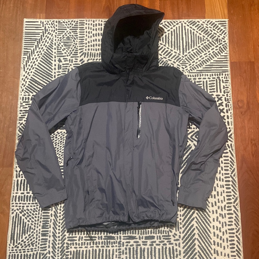 Columbia Rain coat